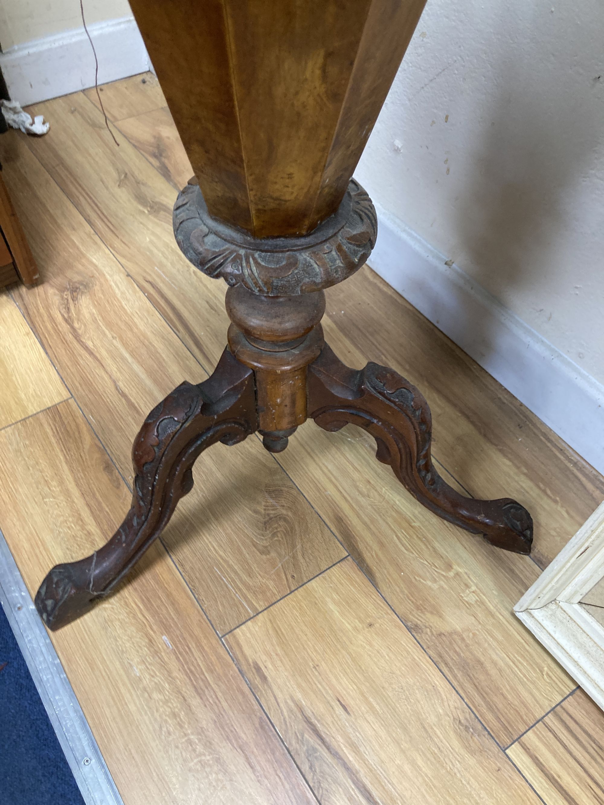 A Victorian walnut trumpet work table, width 44cm height 74cm